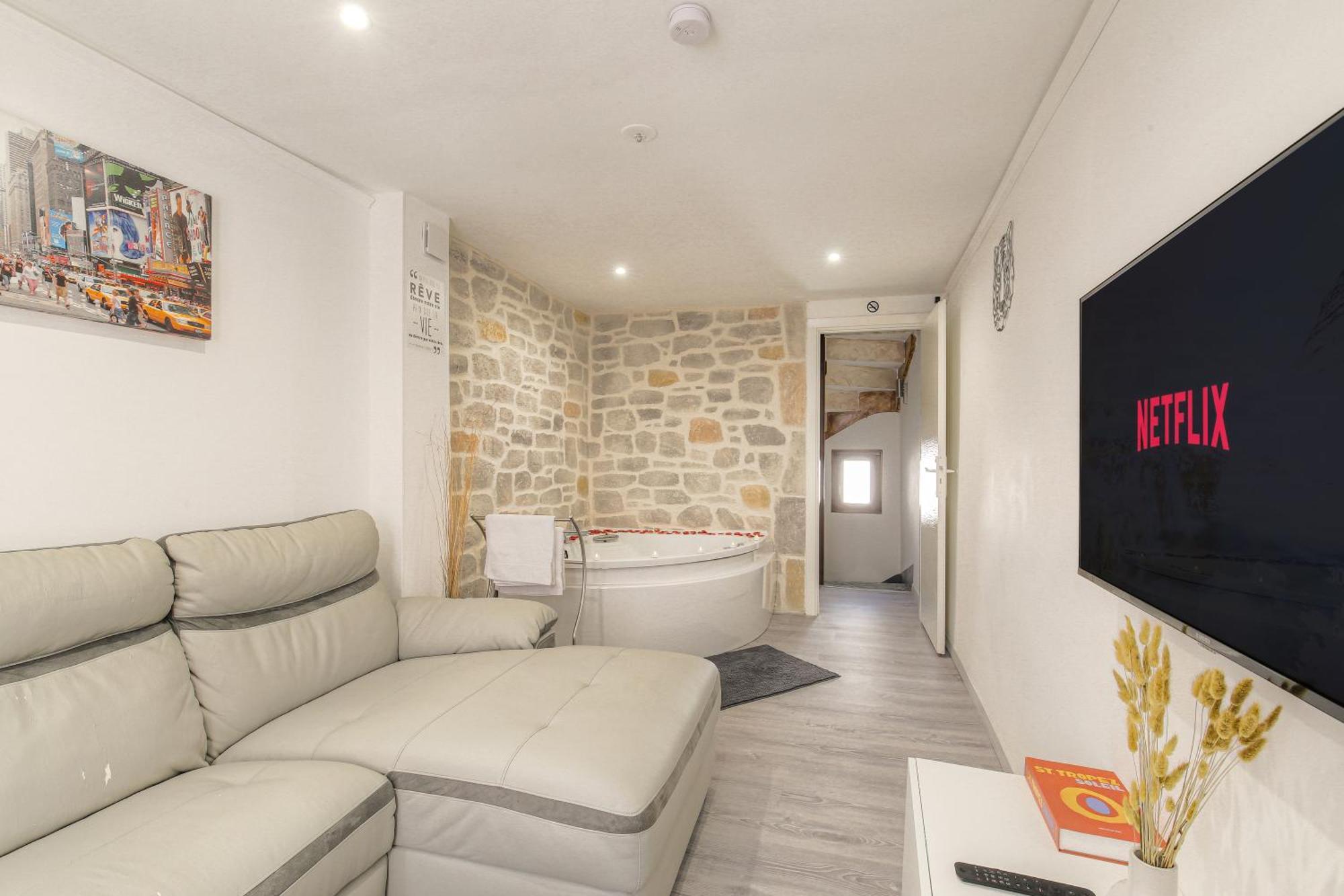 La Suite Neuvilloise Neuville-sur-Saône Zewnętrze zdjęcie